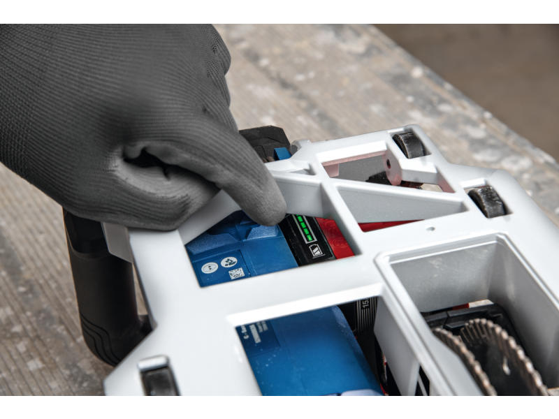 Akumulatorski rezkalnik zidnih utorov Bosch GNF 18V-40 v kovčku, 06016C5000